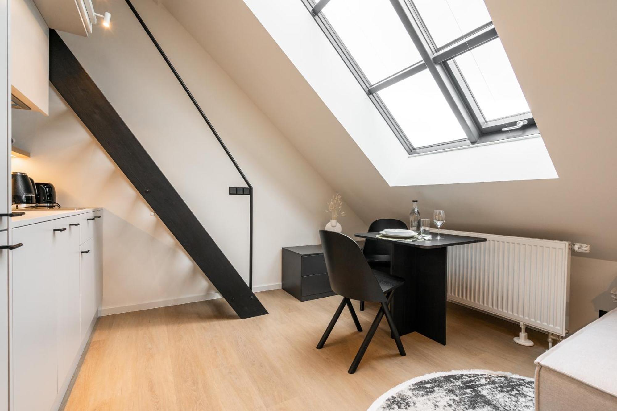 Honest Karlin Aparthotel Prague Room photo