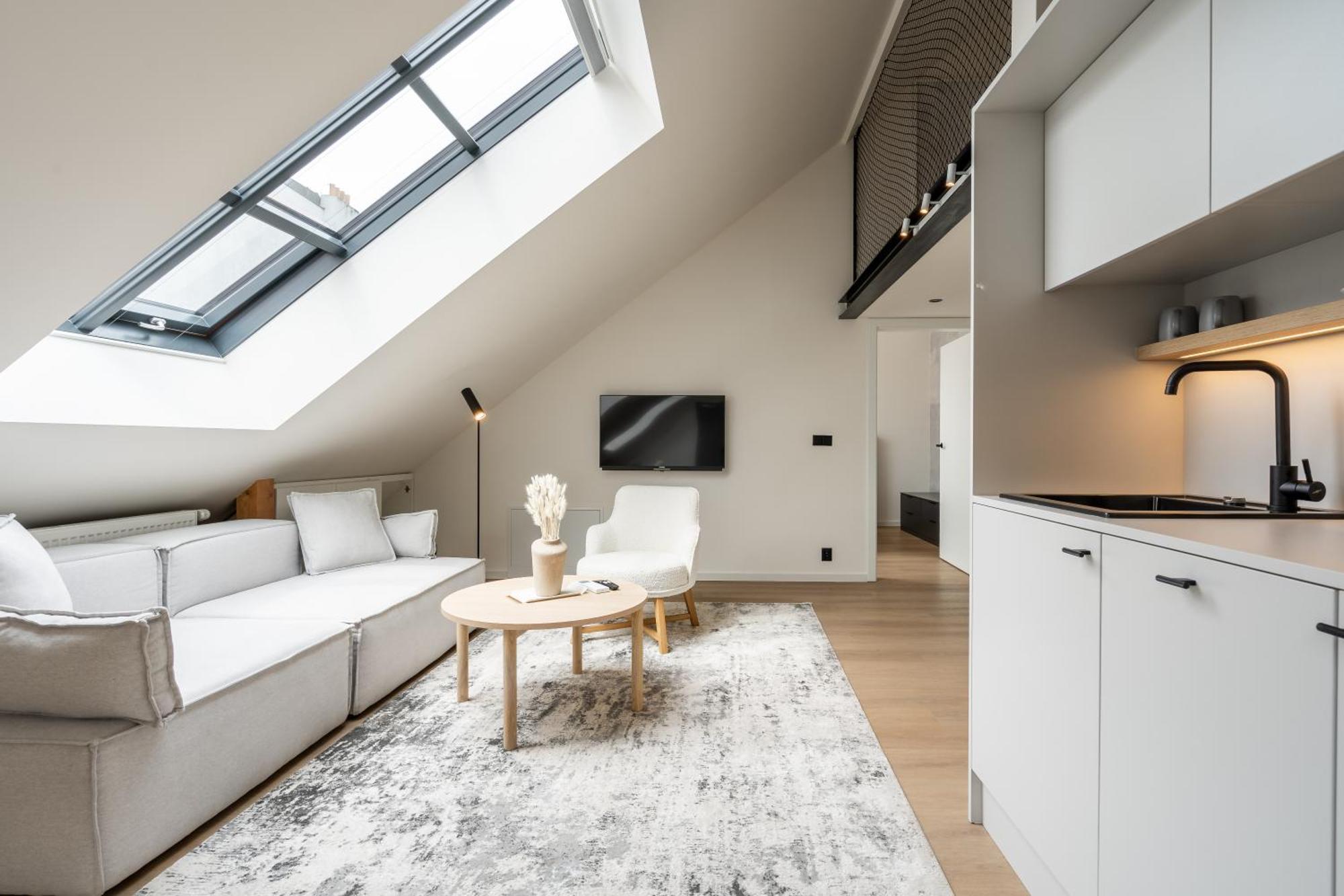 Honest Karlin Aparthotel Prague Exterior photo