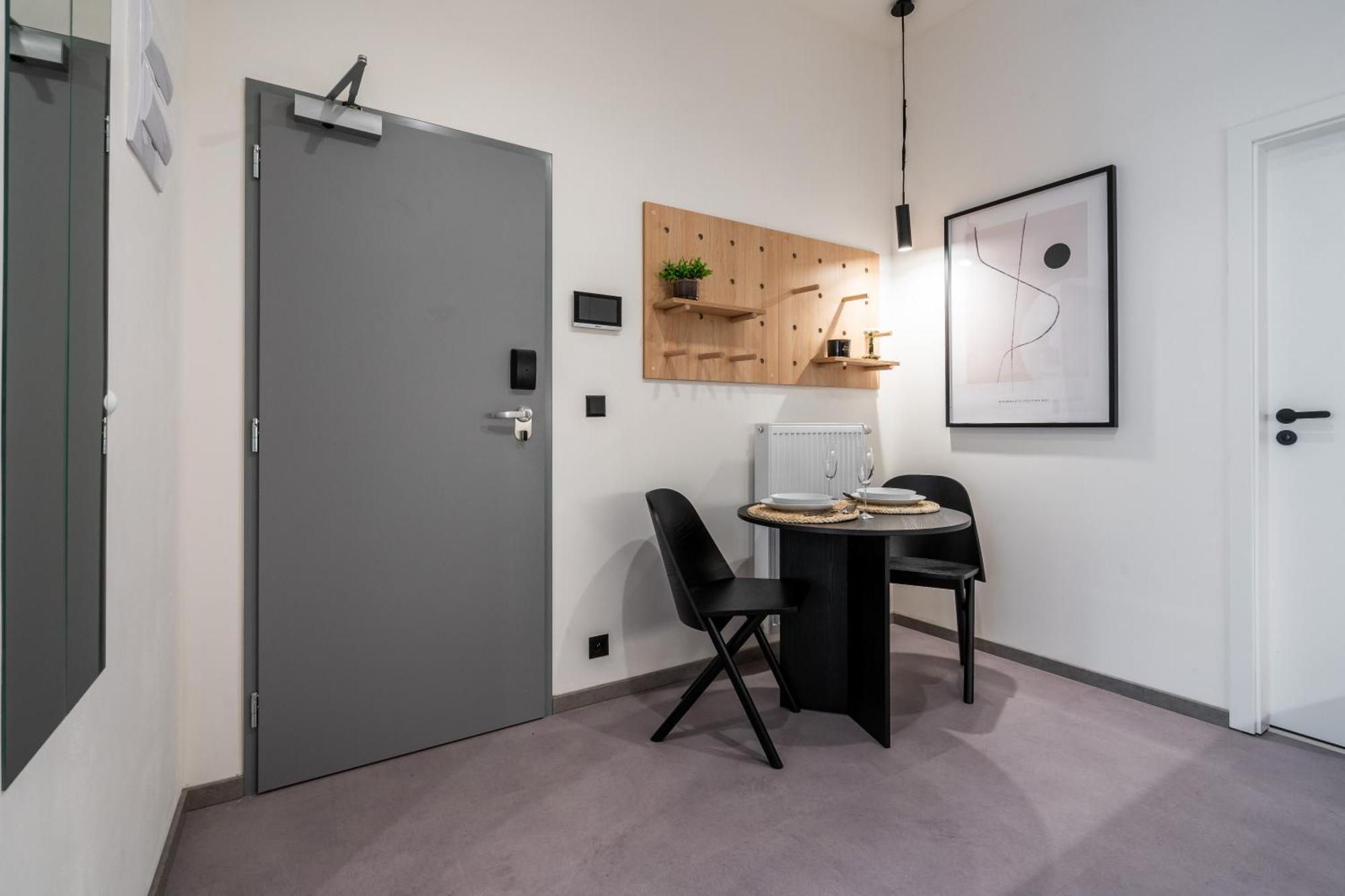Honest Karlin Aparthotel Prague Room photo